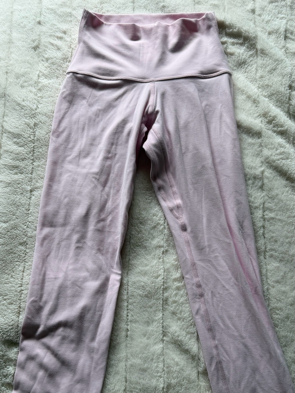 Aritzia Butter Cheeky Hi-Rise 26” Legging in Villa Pink
